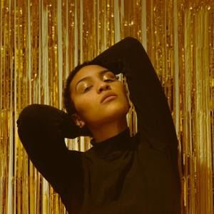 Meet your Posher, Chanel